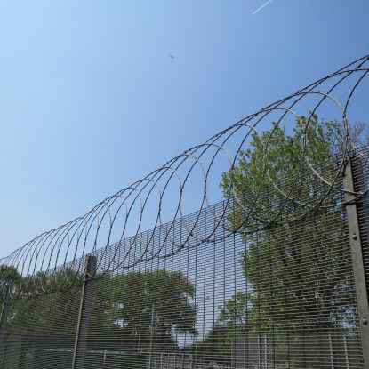 razor wire uk